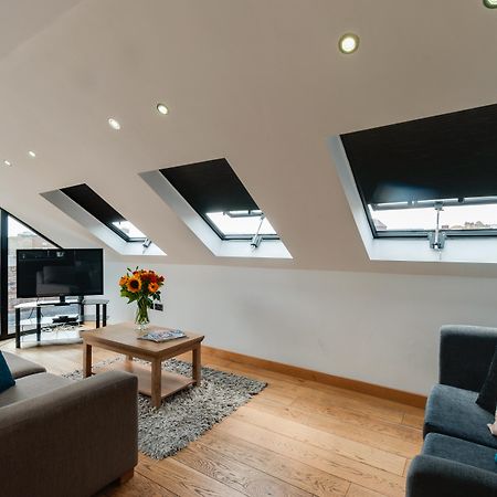 Base Serviced Apartments - Sir Thomas Street Liverpool Exterior photo