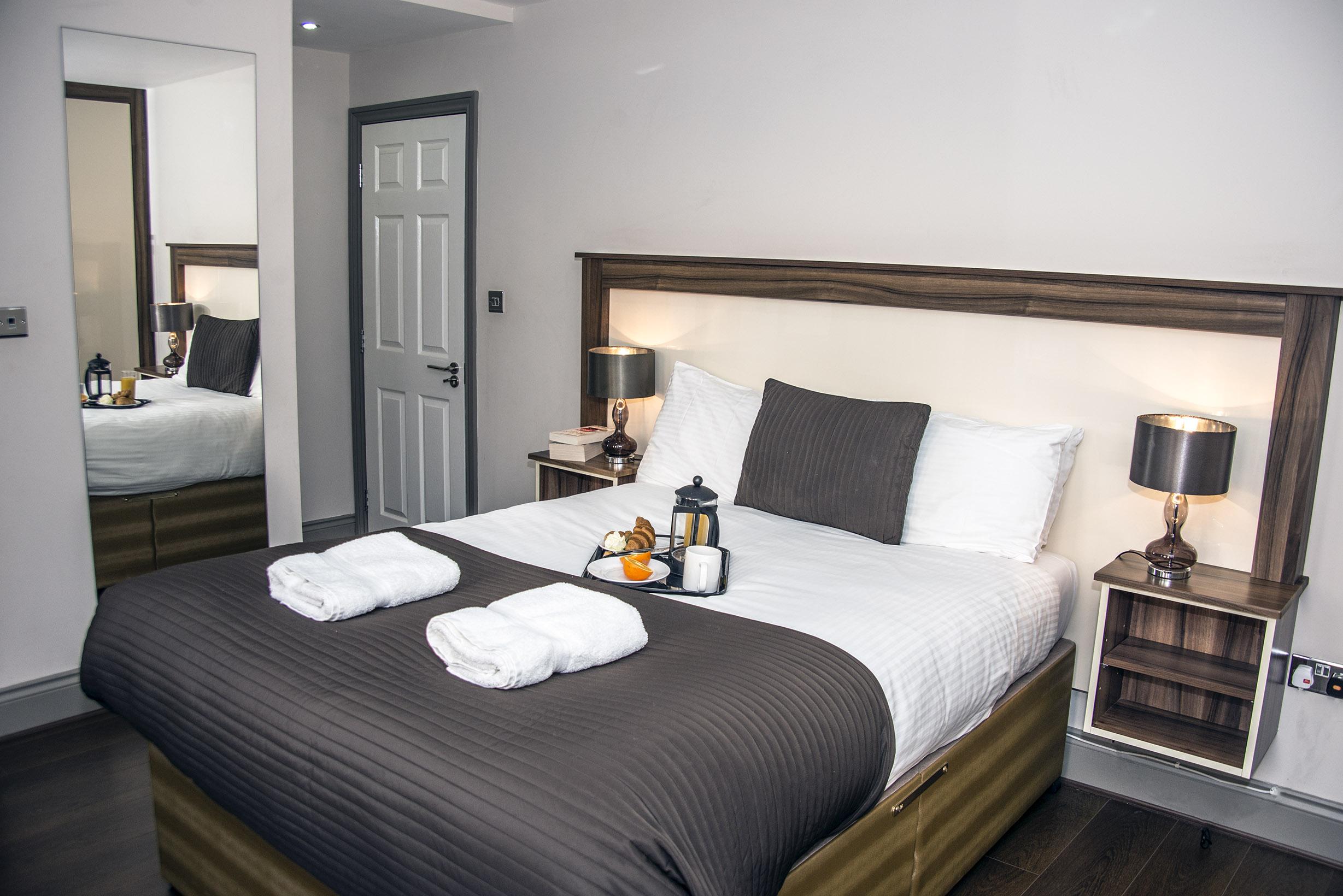 Base Serviced Apartments - Sir Thomas Street Liverpool Exterior photo