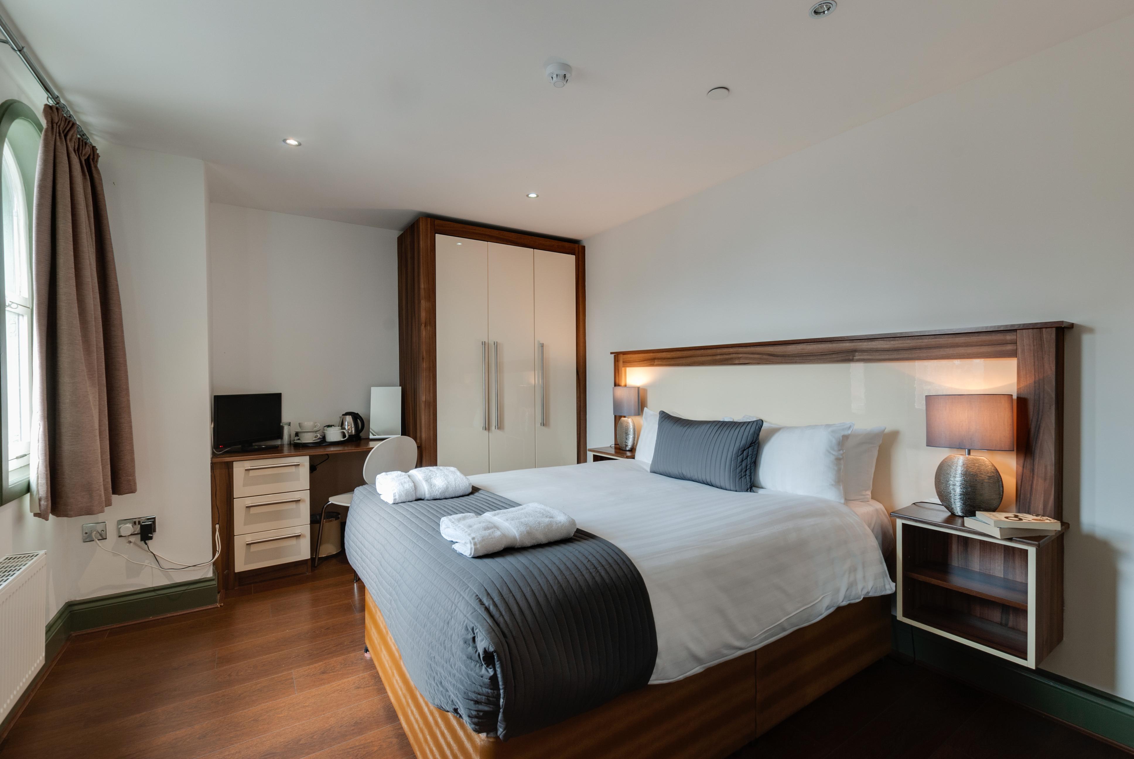 Base Serviced Apartments - Sir Thomas Street Liverpool Exterior photo