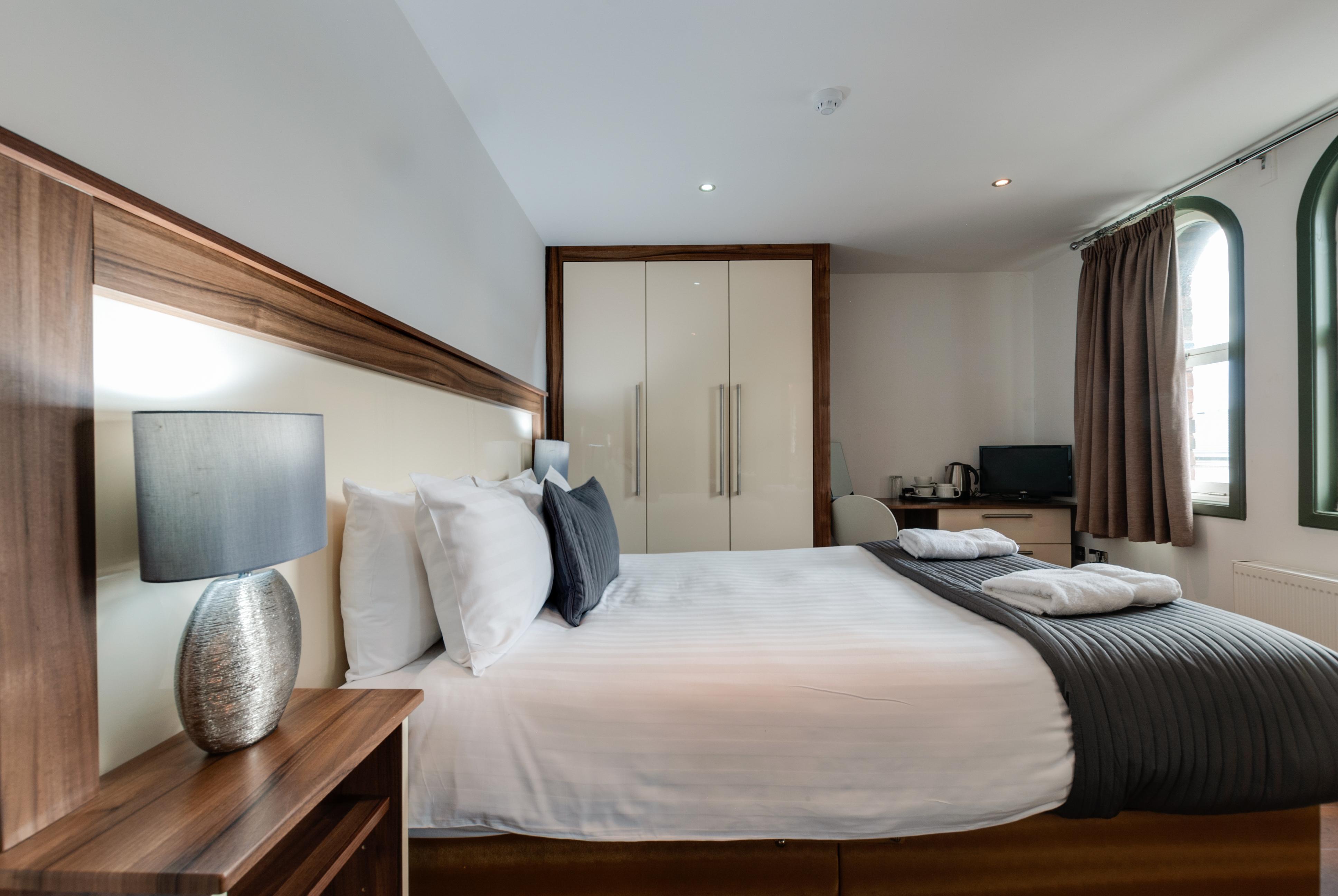 Base Serviced Apartments - Sir Thomas Street Liverpool Exterior photo