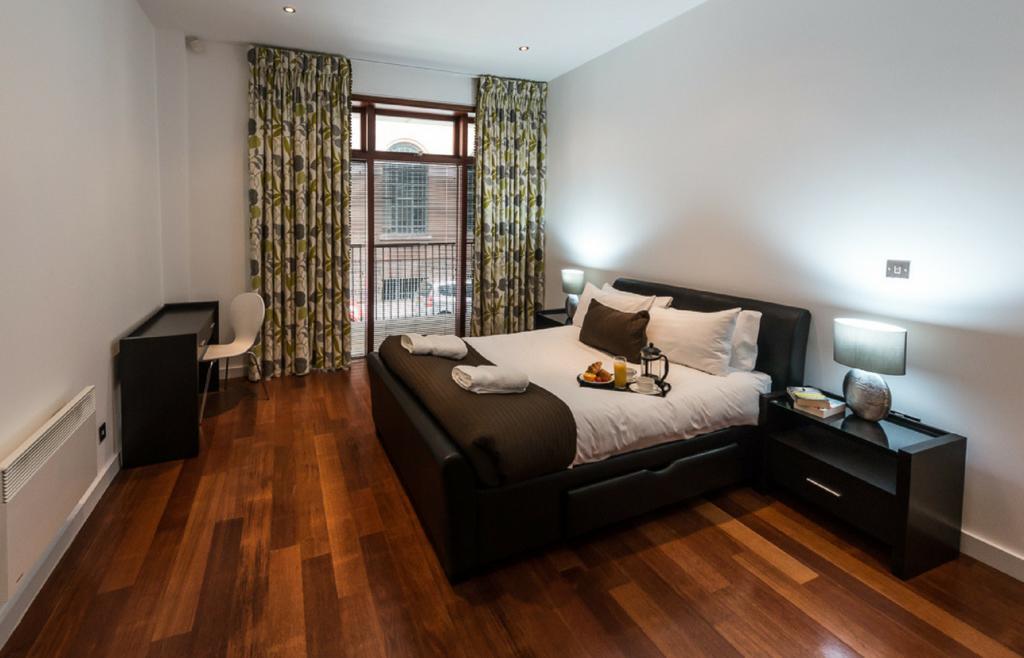 Base Serviced Apartments - Sir Thomas Street Liverpool Exterior photo