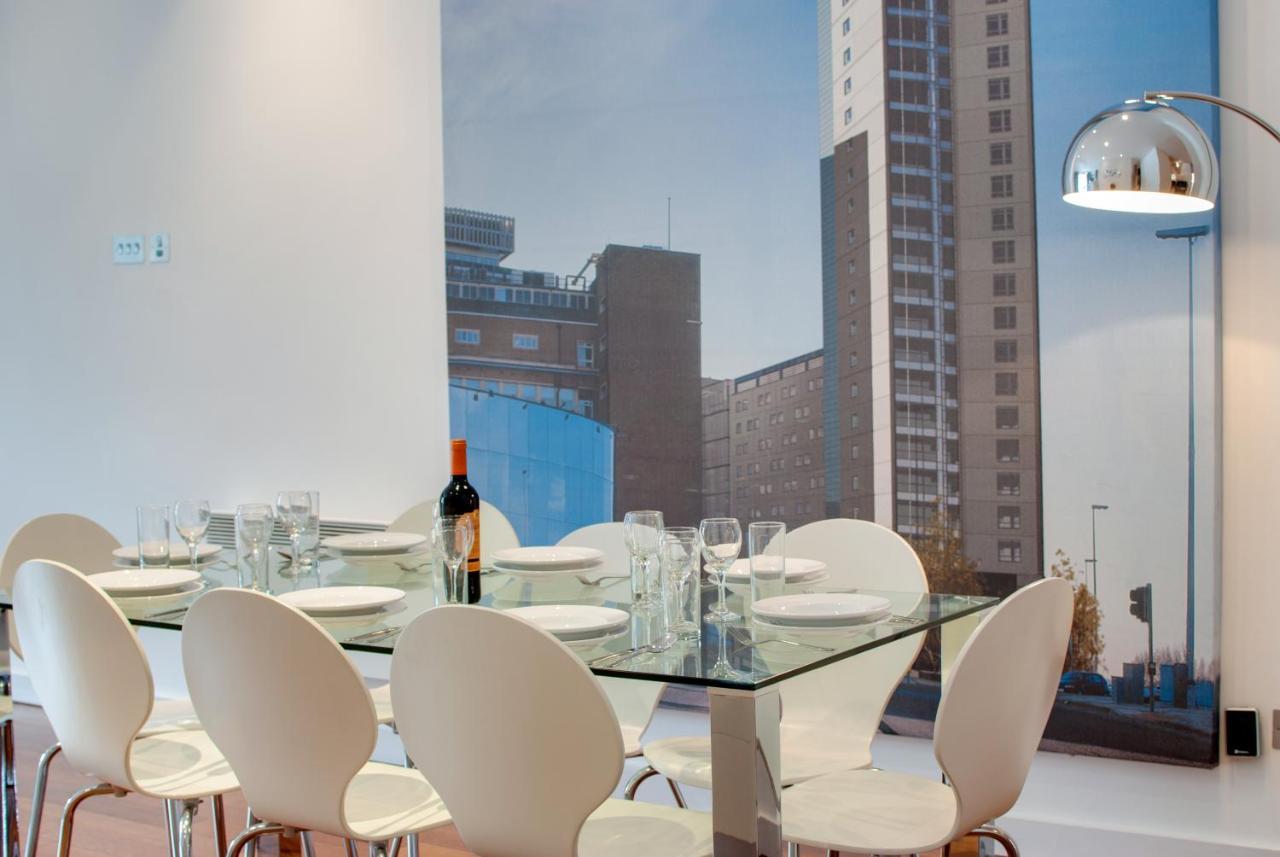 Base Serviced Apartments - Sir Thomas Street Liverpool Exterior photo