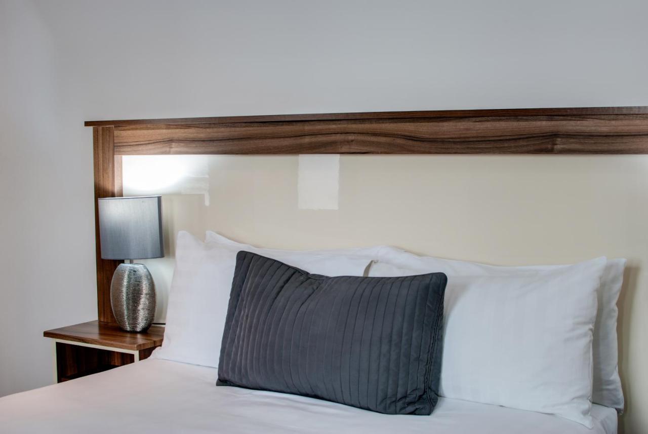 Base Serviced Apartments - Sir Thomas Street Liverpool Exterior photo